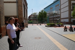 1P1000575