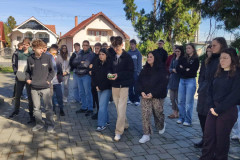 198c277a-ba02-4916-8a8d-6f9cf1760fb3